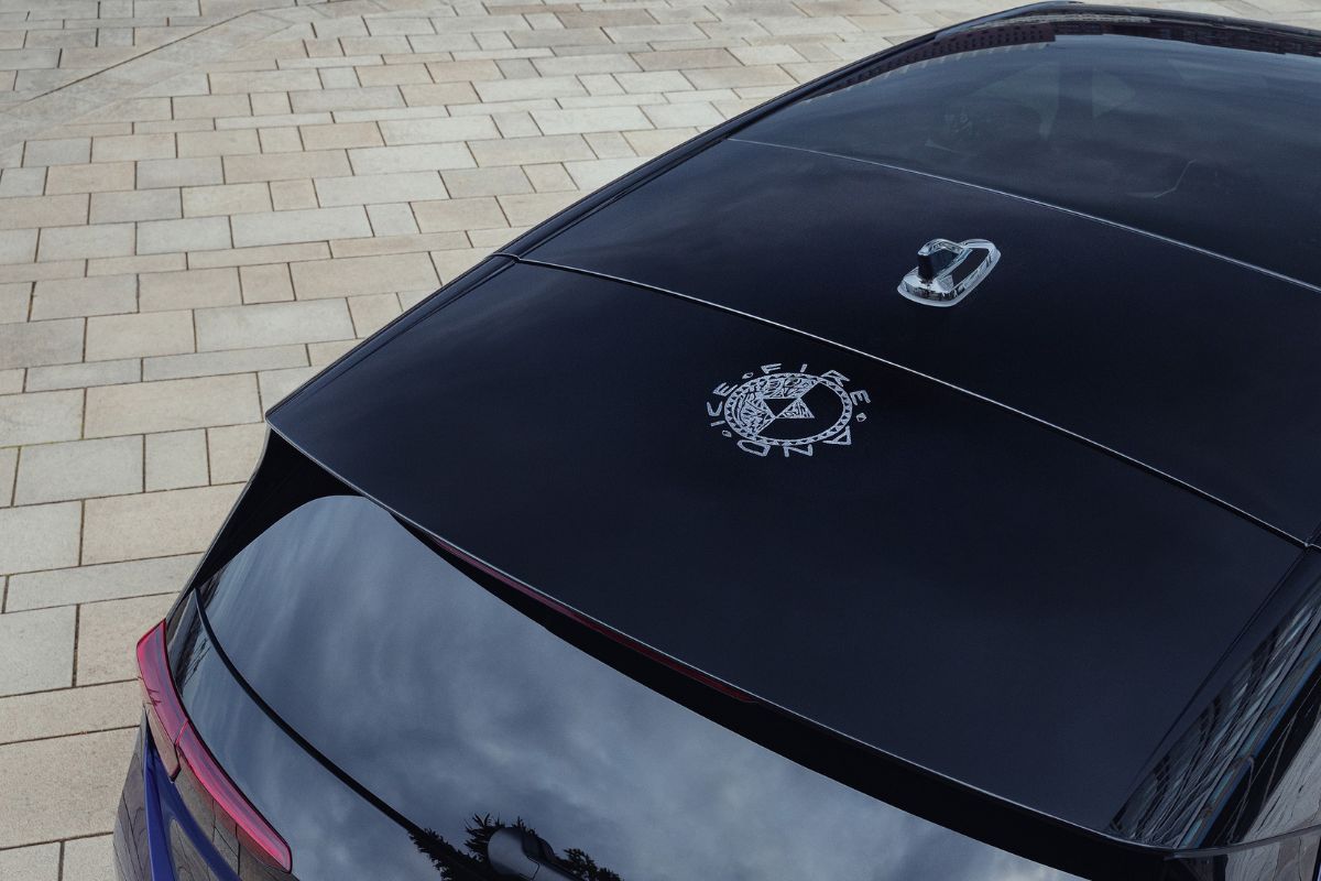 VW ID.3 Fire and Ice Logo auf dem Dach